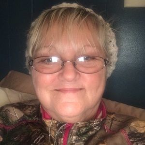 Meet your Posher, Effie